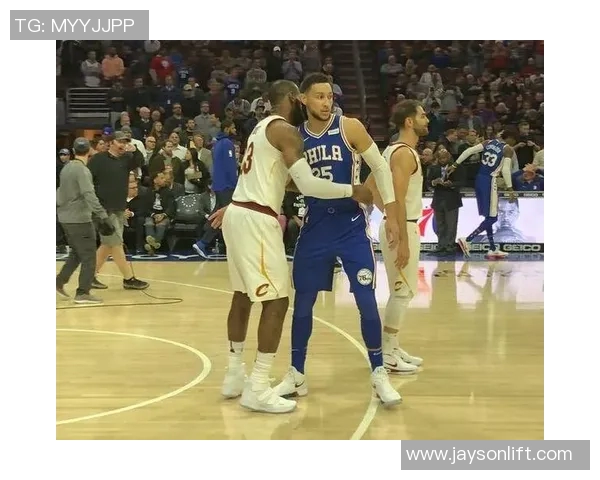 克拉克森与西蒙斯对决谁能在NBA赛场上更胜一筹