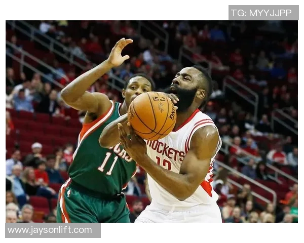 火箭与雄鹿精彩对决1月10日比赛全程录像回顾与分析 火箭与雄鹿精彩对决1月10日比赛全程录像回顾与分析