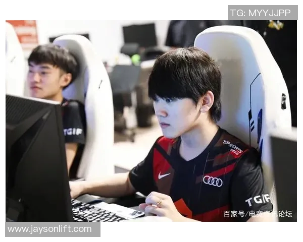 LNG战队状态引发热议玩家表现与战术调整成焦点讨论 LNG战队状态引发热议玩家表现与战术调整成焦点讨论