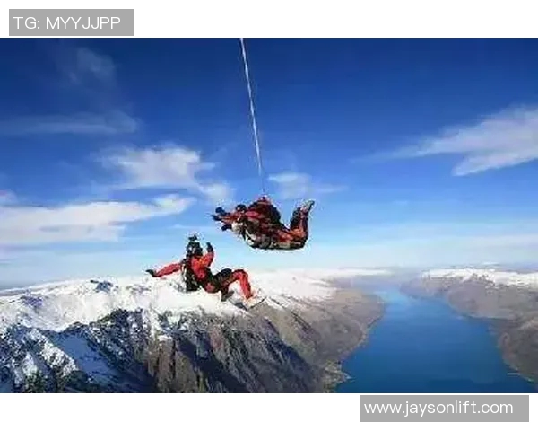 上海与重庆极限运动队赛后复盘力量对决的精彩瞬间与战术分析 上海与重庆极限运动队赛后复盘力量对决的精彩瞬间与战术分析